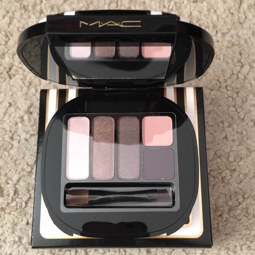 MAC Stroke of Midnight Eye Shadow Palette